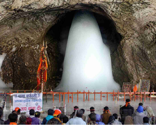 'बम-बम भोले' के जयघोष के बीच अमरनाथ यात्रा का शुभारंभ, पहले दो जत्थे रवाना